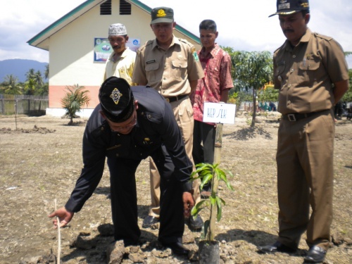 Kecil Menanam Dewasa Memanen (KMDM)