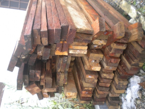 Kayu Lelang